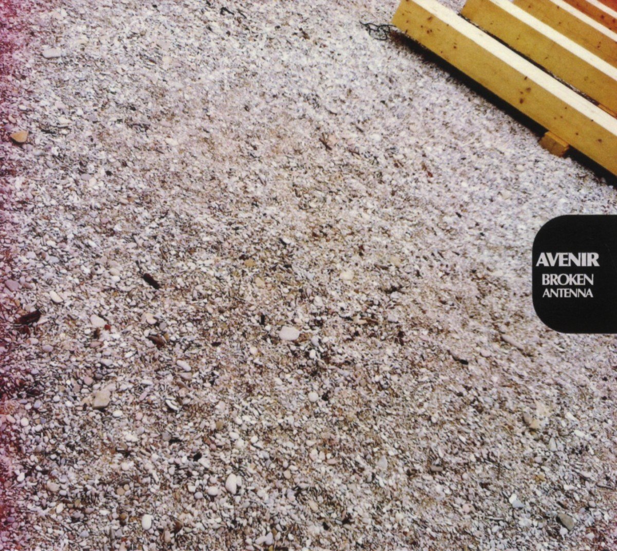 Avenir | broken antenna | CD